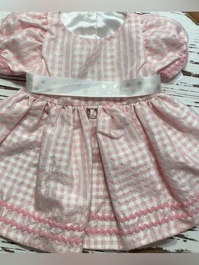 Pink Gingham Pet Dress with Ribbon at waist.
Medium